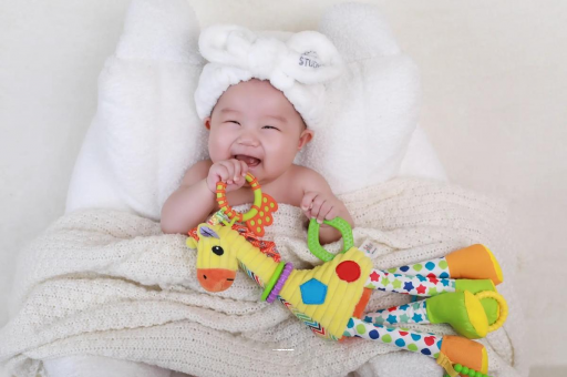 怀化1岁宝宝流鼻涕打喷嚏